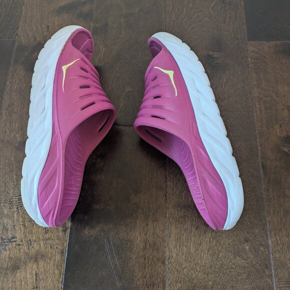 Hoka One One Ora Recovery Slide Sandals – Pink, Men’s 7 / Women’s 9, Used - Picture 7 of 9